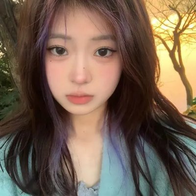 加油站的女孩